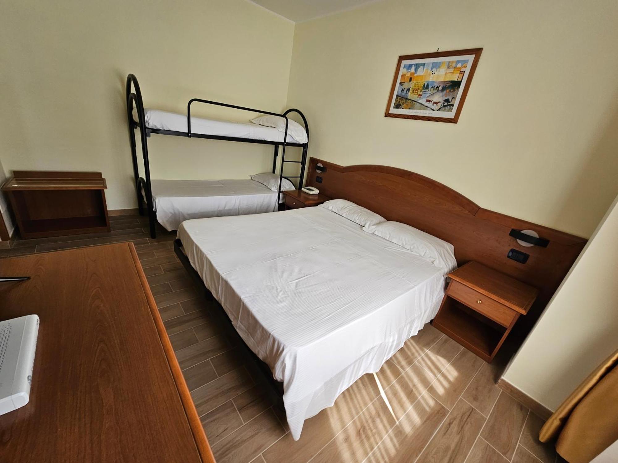 Hotel Dimora Adriana Tivoli Luaran gambar